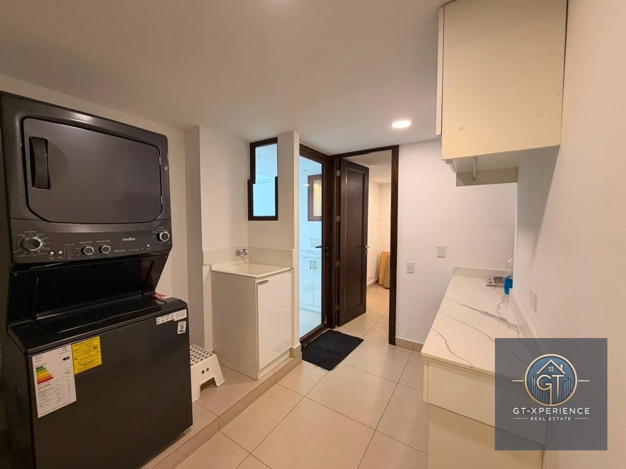 Lindo apartamento en venta en Edificio Atenas, en zona 14 — Apartamento en Venta en Zona 14, Guatemala, Ciudad — foto 4 de 9