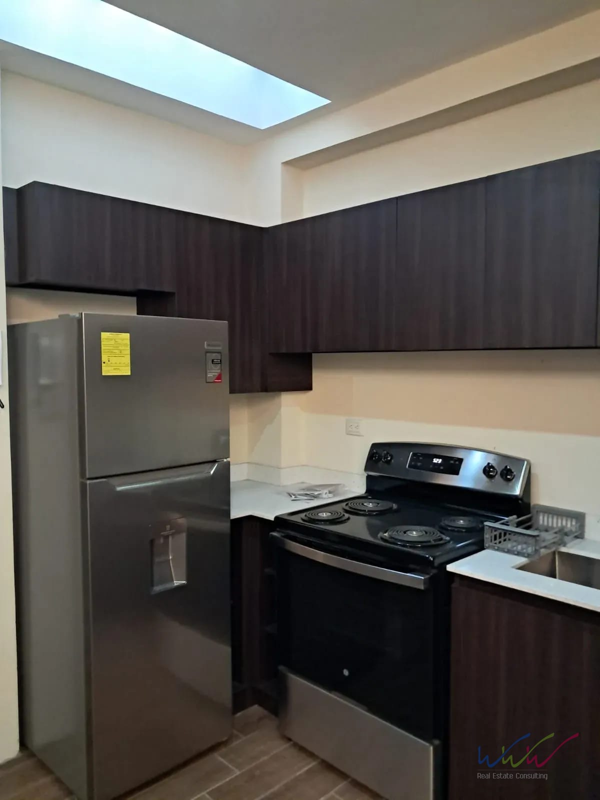 Rento apartamento en Diagonal 6, zona 10 — Apartamento en Alquiler en Zona 10, Guatemala, Ciudad — foto 3 de 9