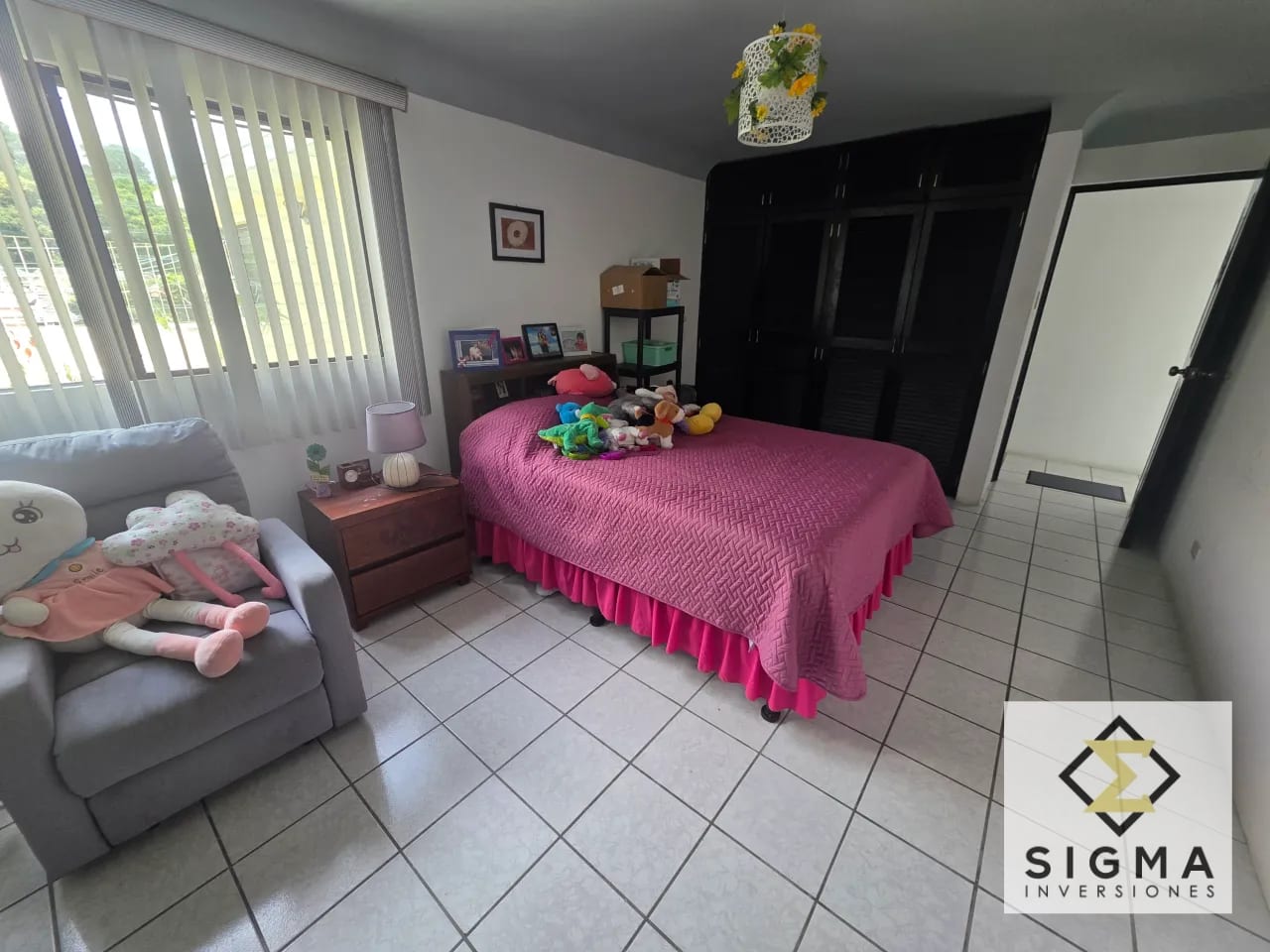 Amplio y precioso Penthouse en Venta en Area del Encinal, Zona 7 de Mi — Apartamento en Venta en Palos Altos, Zona 7 Mixco, Guatemala, Ciudad — foto 16 de 17
