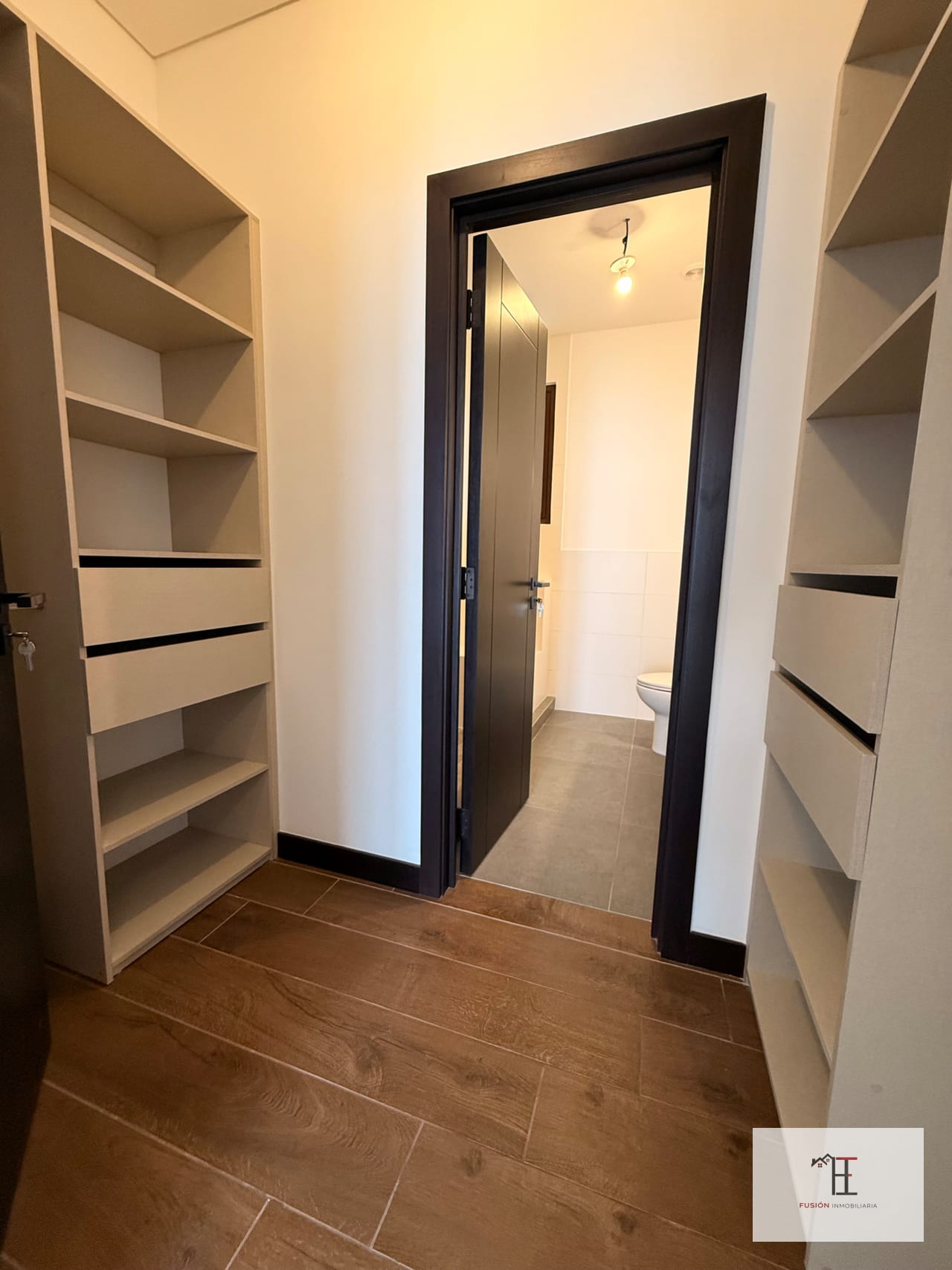 Vendo lindo apartamento para estrenar en Cayala, Lirios 4 zona 16 — Apartamento en Venta en Ciudad Cayalá, Zona 16, Guatemala, Ciudad — foto 8 de 9
