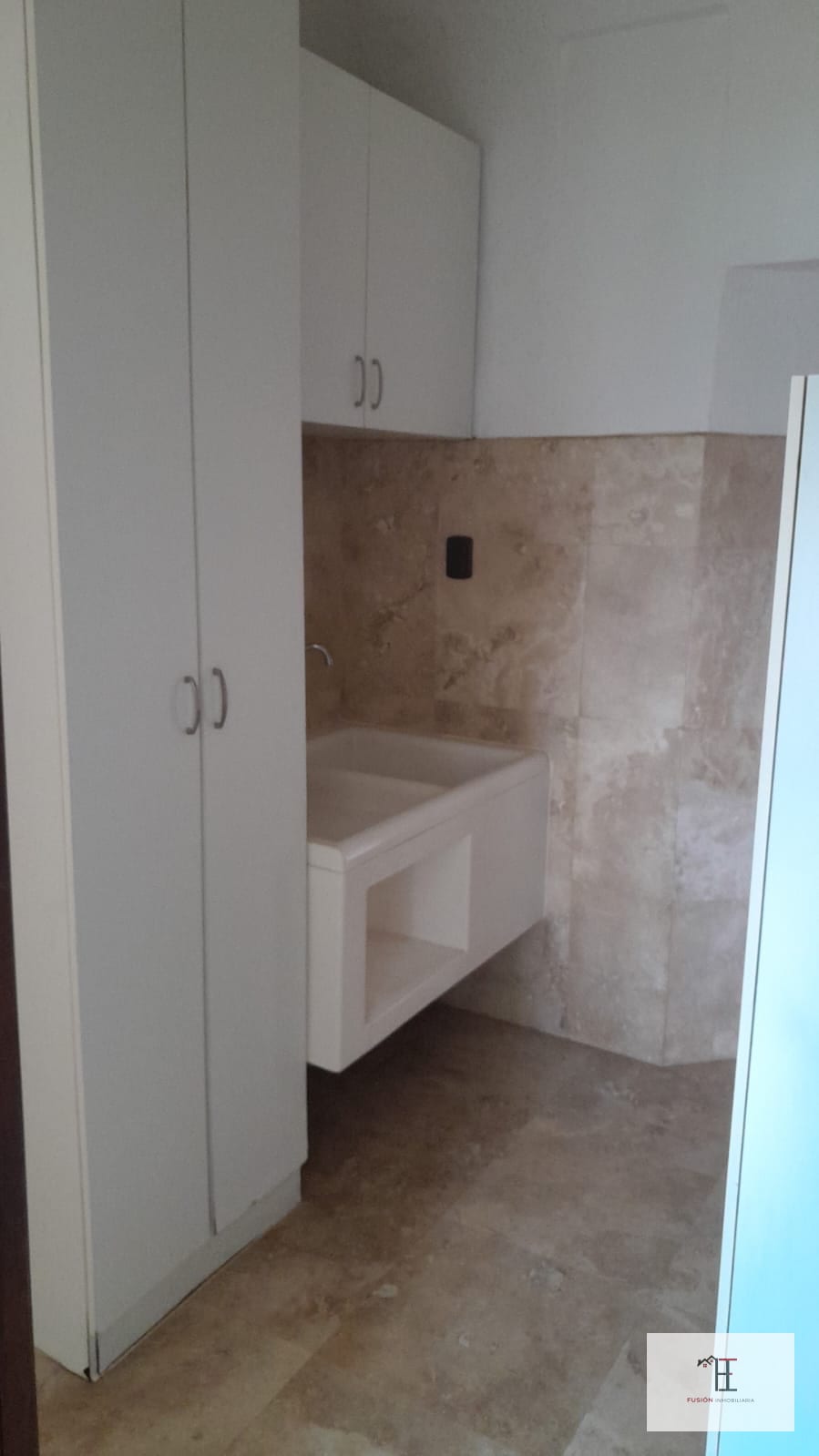 Rento apartamento en Edificio El Parque Vista Hermosa 1 — Apartamento en Alquiler en El Parque, Zona 15, Guatemala, Ciudad — foto 4 de 4