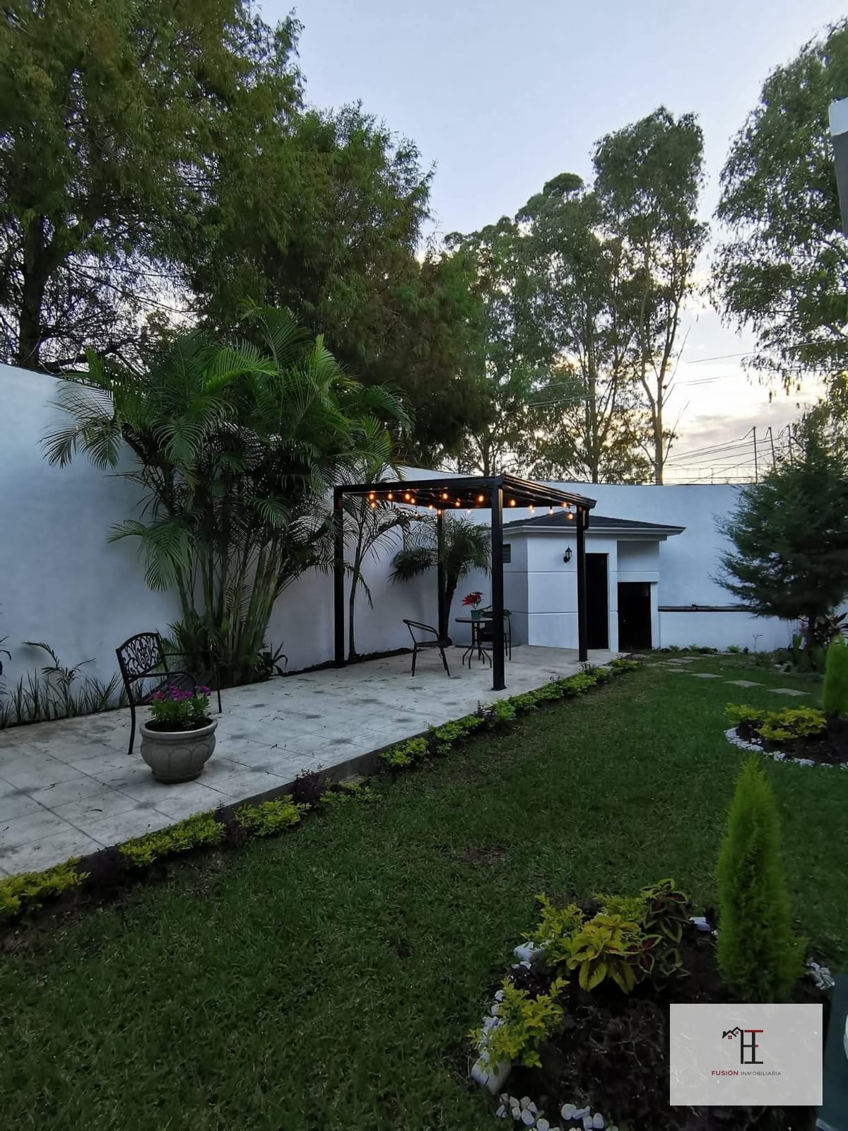 Rento Apartamento amueblado en La Montaña zona 16 — Apartamento en Alquiler en La Montaña, Zona 16, Guatemala, Ciudad — foto 1 de 10
