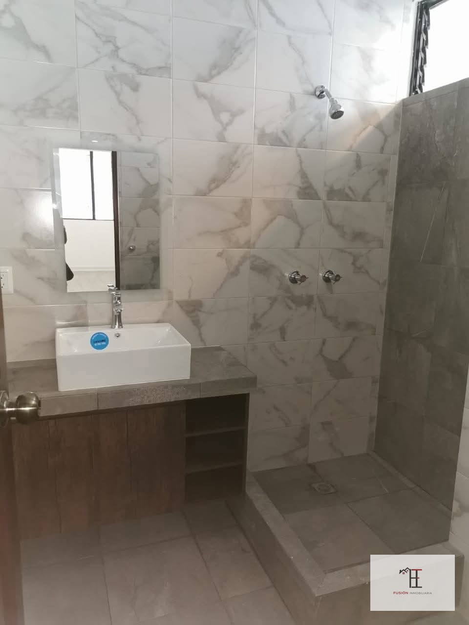 Rento Apartamento amueblado en La Montaña zona 16 — Apartamento en Alquiler en La Montaña, Zona 16, Guatemala, Ciudad — foto 6 de 10