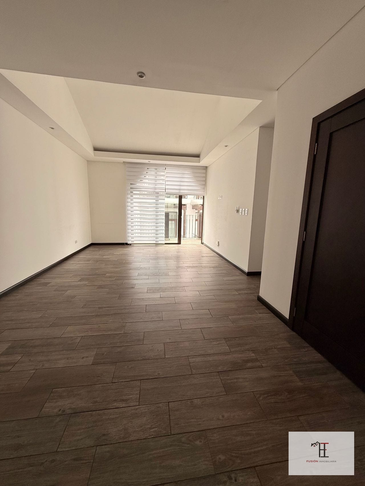 Vendo apartamento en Lirios de Cayalá 1, zona 16 — Apartamento en Venta en Lirios de Cayalá I, Zona 16, Guatemala, Ciudad — foto 2 de 16