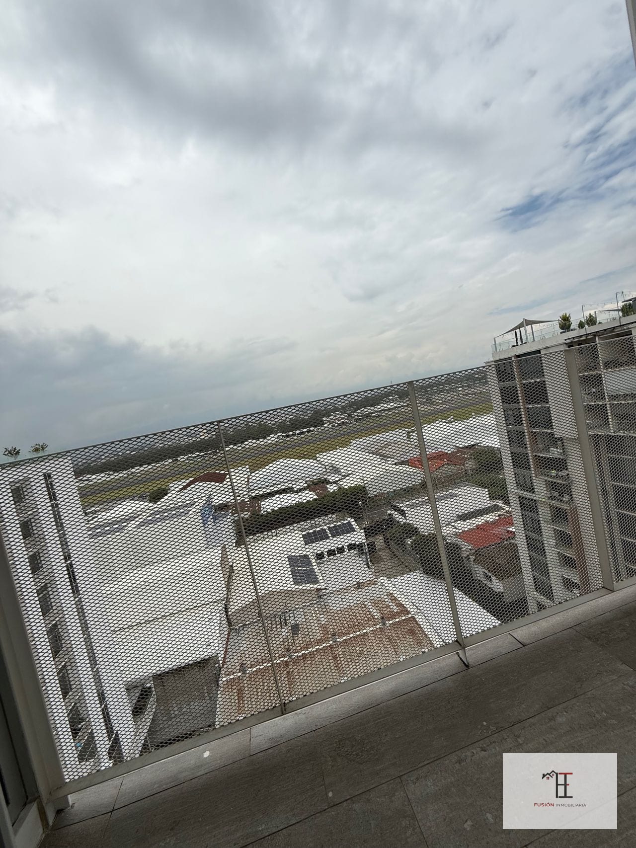 Vendo apartamento en zona 13 en Narama con vista única al aeropuerto — Apartamento en Venta en Narama, Zona 13, Guatemala, Ciudad — foto 2 de 13