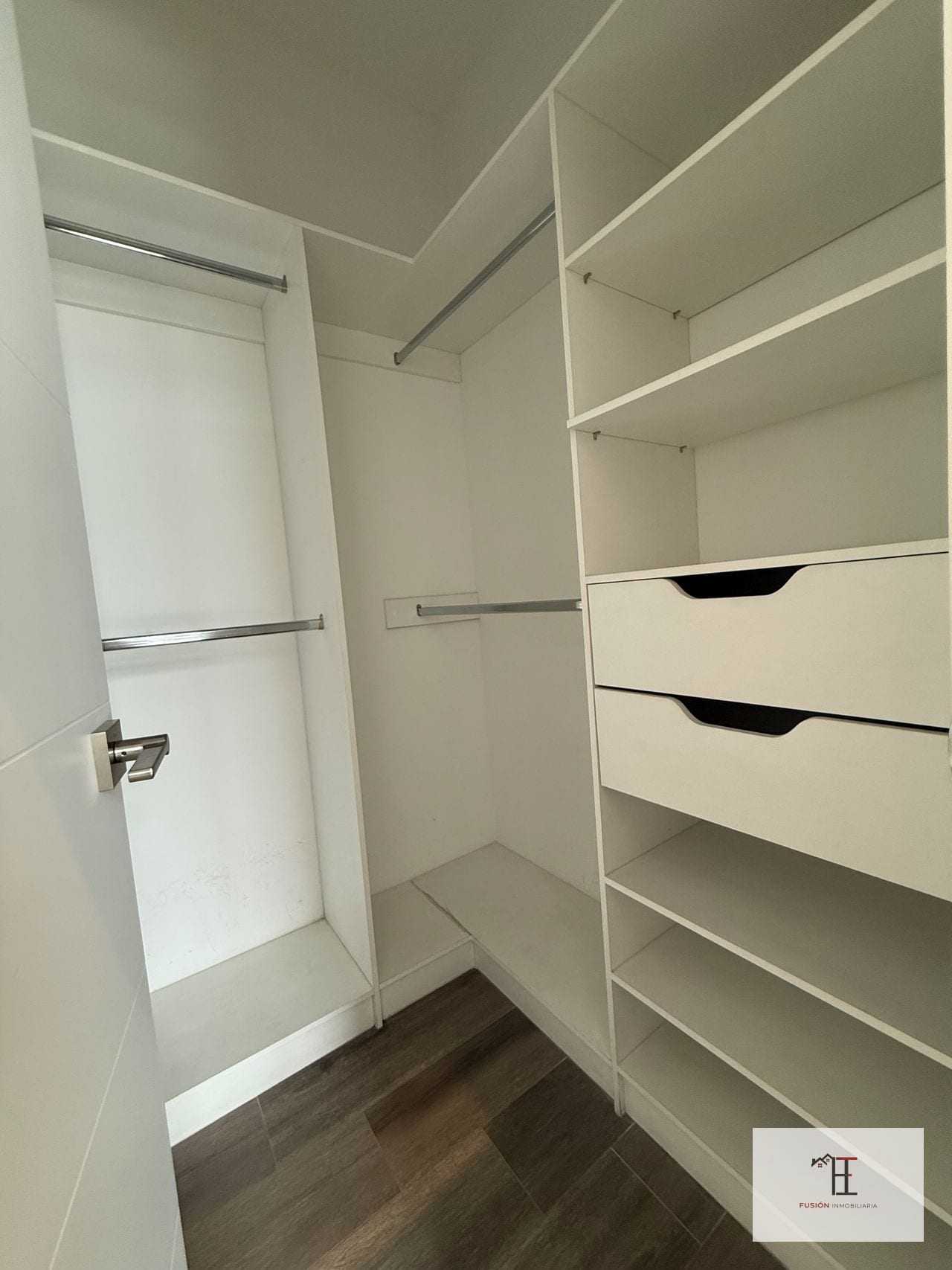 Vendo apartamento en zona 13 en Narama con vista única al aeropuerto — Apartamento en Venta en Narama, Zona 13, Guatemala, Ciudad — foto 7 de 13
