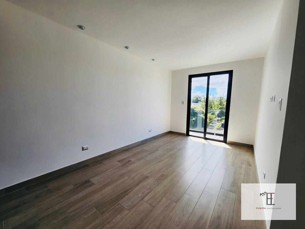 Rento Apartamento moderno en zona 15 cercano Valles de Vista Hermosa — Apartamento en Alquiler en Epic15, Zona 15, Guatemala, Ciudad — foto 4 de 11