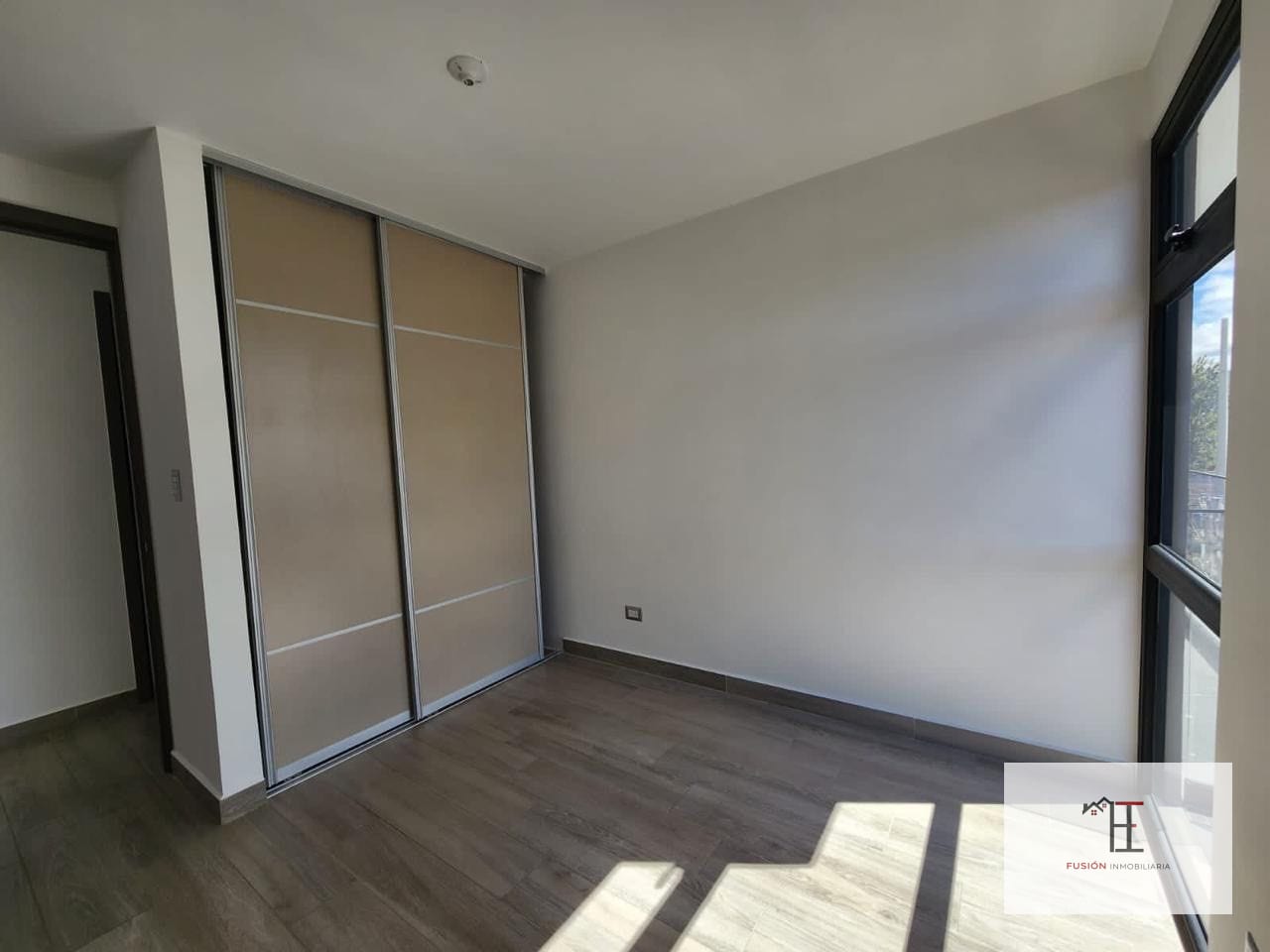 Rento Apartamento moderno en zona 15 cercano Valles de Vista Hermosa — Apartamento en Alquiler en Epic15, Zona 15, Guatemala, Ciudad — foto 5 de 11