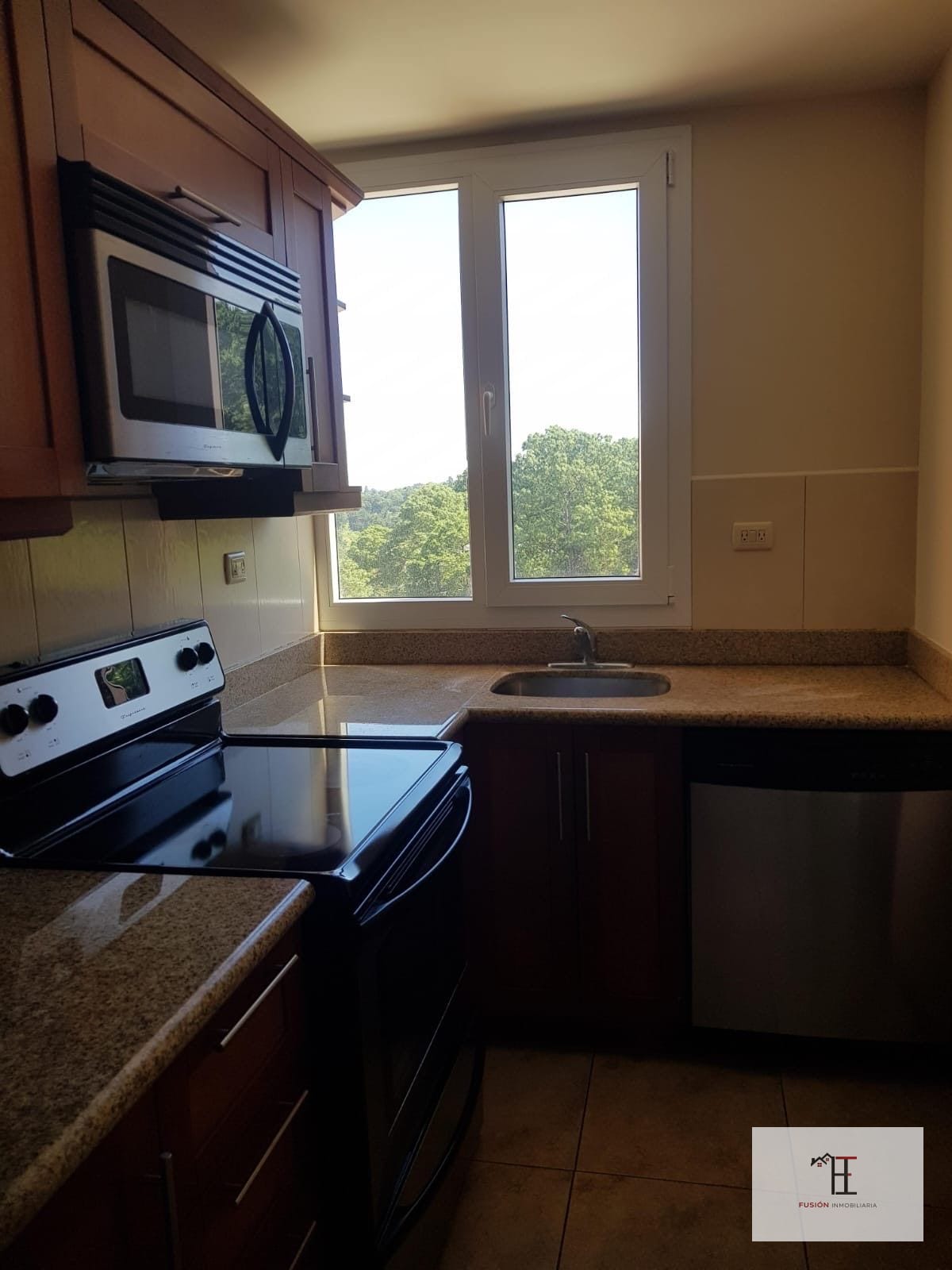 Apartamento en alquiler Las Pilas Zona 15 — Apartamento en Alquiler en Las Pilas, Zona 15, Guatemala, Ciudad — foto 6 de 10