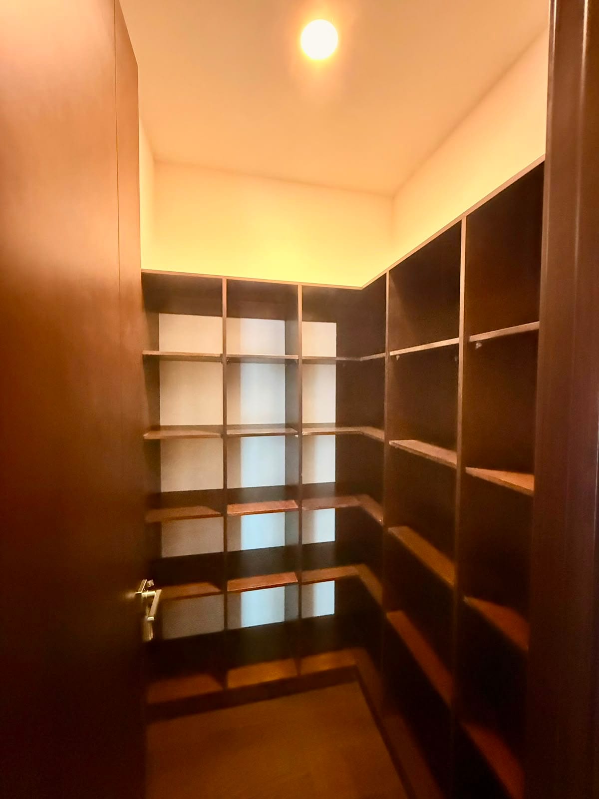 APARTAMENTO DE LUJO VENTA/RENTA ZONA 14 — Apartamento en Alquiler en Zona 14, Guatemala, Ciudad — foto 11 de 17