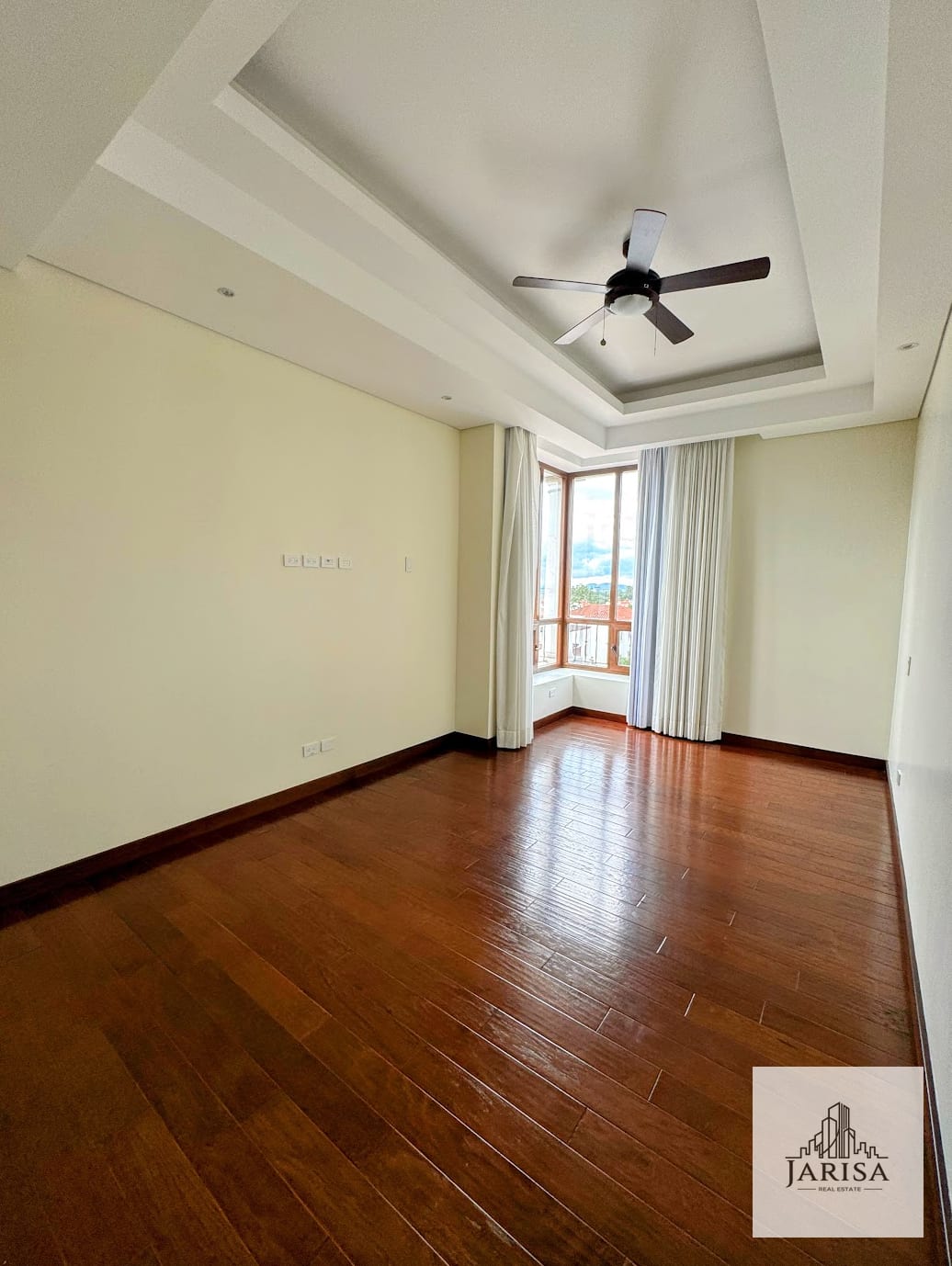 AMPLIO APARTAMENTO CAYALÁ ZONA 16 — Apartamento en Alquiler en Zona 16, Guatemala, Ciudad — foto 8 de 17