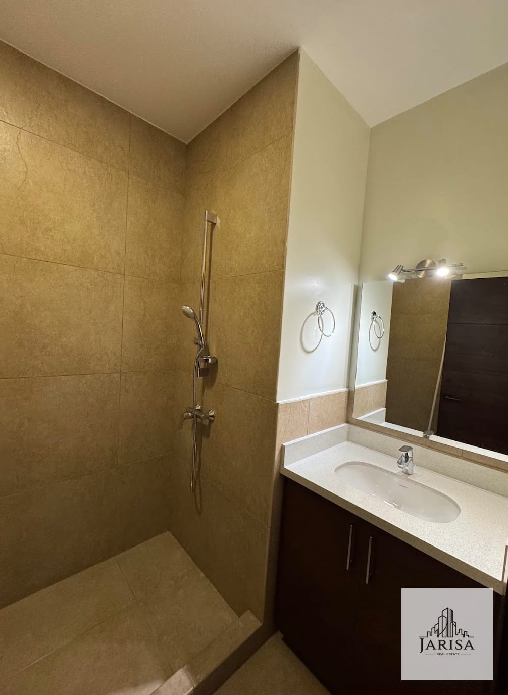 AMPLIO APARTAMENTO CAYALÁ ZONA 16 — Apartamento en Alquiler en Zona 16, Guatemala, Ciudad — foto 10 de 17