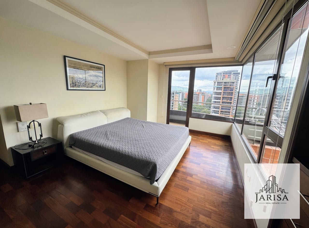 GRANDE APTO EN ALQUILER AMUEBLADO ZONA 10 — Apartamento en Alquiler en Zona 10, Guatemala, Ciudad — foto 15 de 17