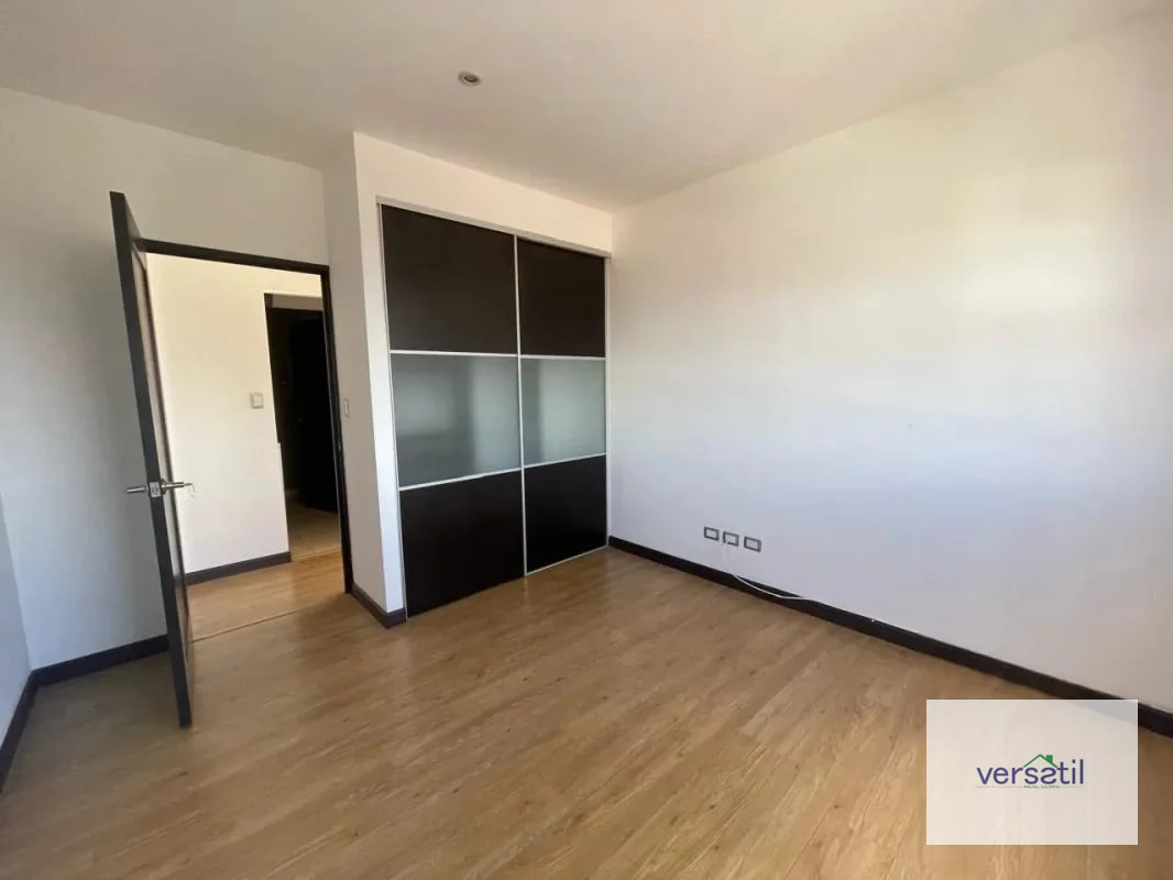 Moderno Apartamento en venta zona 15 - 8