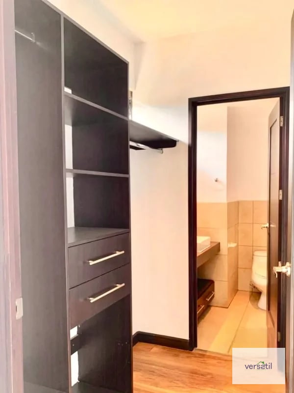 Moderno Apartamento en venta zona 15 - 15