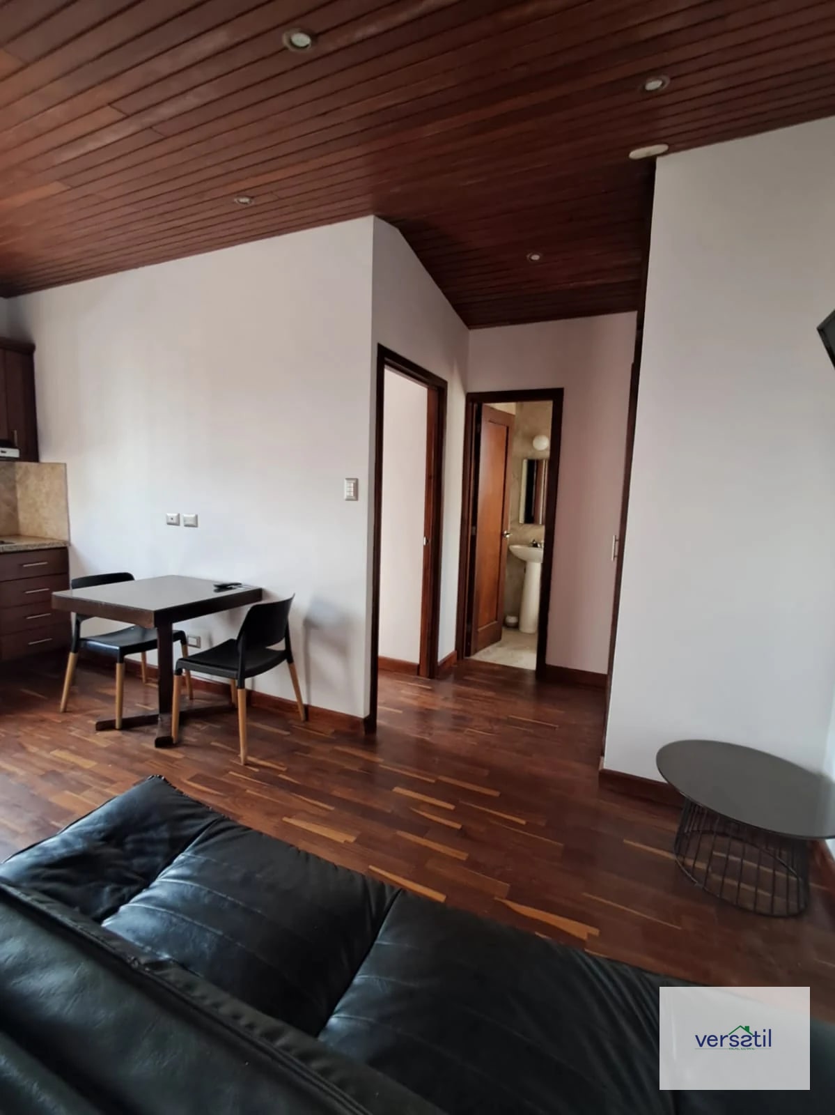 Lindo Apartamento de Una habitacióN AMUEBLADO n ZONA 15 — Apartamento en Alquiler en Casa Alhambra, Zona 15, Guatemala, Ciudad — foto 2 de 11