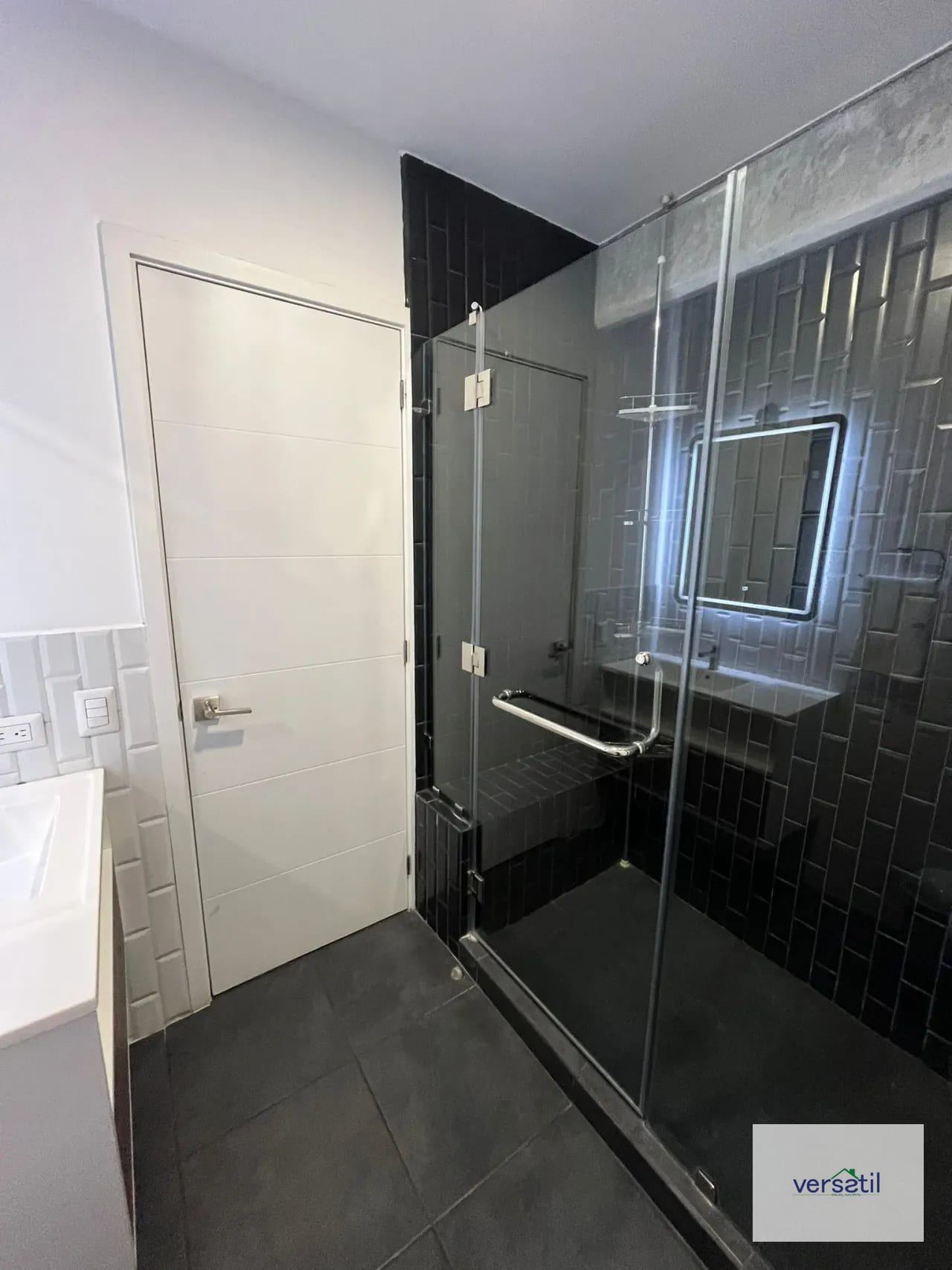 Bello Apartamento en Venta/ Con Inquilino — Apartamento en Venta en Granat, Zona 4, Guatemala, Ciudad — foto 5 de 13