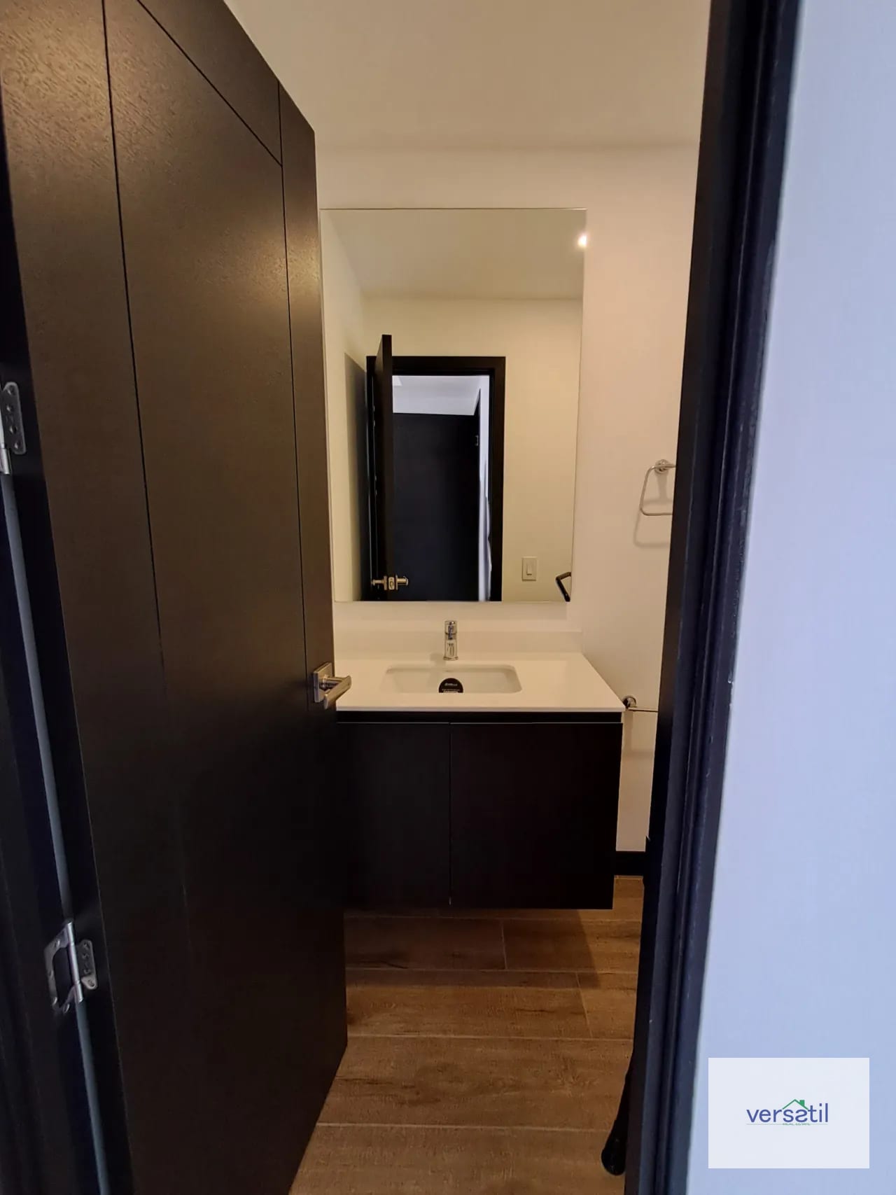 Bello y Moderno Apartamento ALENA en alquiler. Zona 15 — Apartamento en Alquiler en Alena, Zona 15, Guatemala, Ciudad — foto 4 de 17