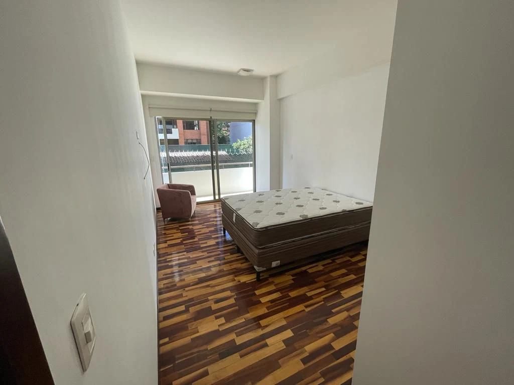 Apto amueblado en renta Z14 — Apartamento en Alquiler en Zona 14, Guatemala, Ciudad — foto 3 de 7