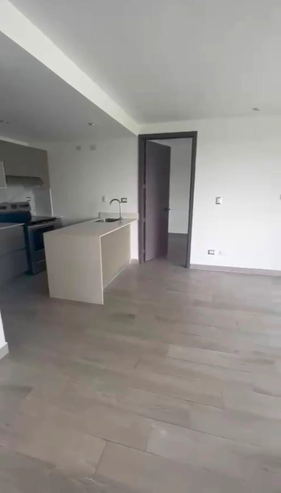 Apto en renta en zona 15, disponible a partir de septiembre !! — Apartamento en Alquiler en Zona 15, Guatemala, Ciudad — foto 2 de 7