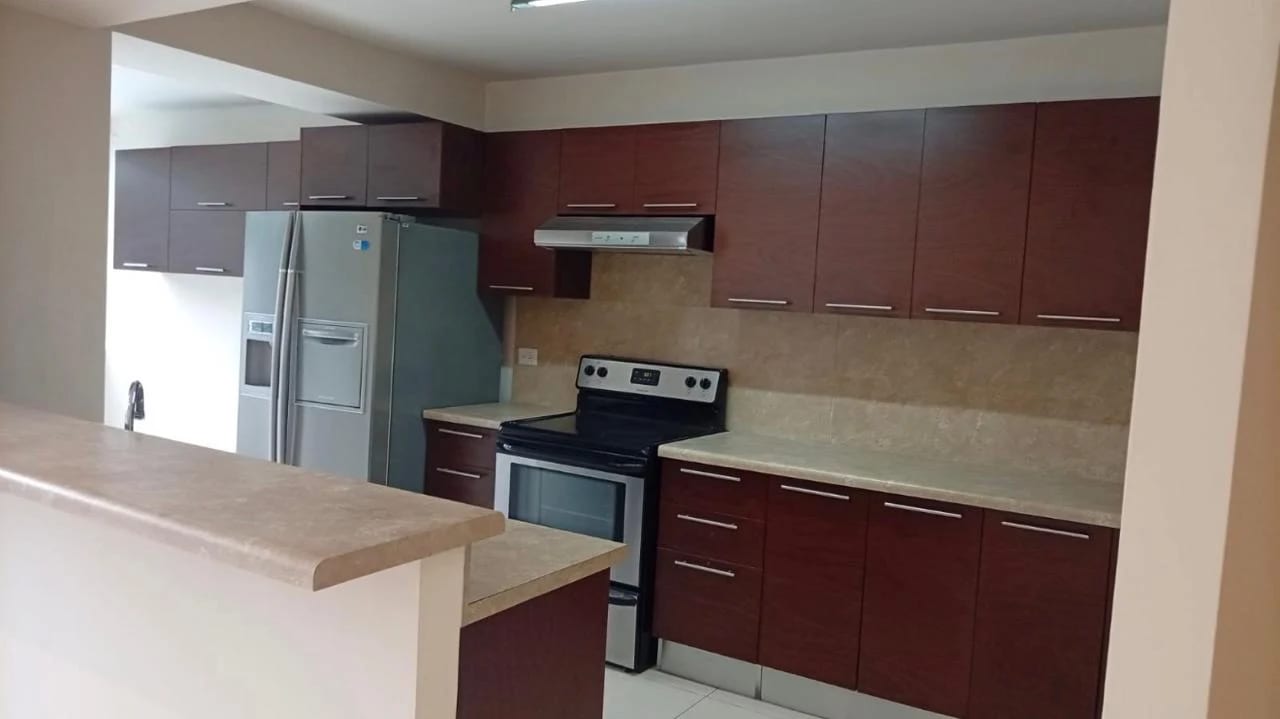 Apto en renta en zona 14, edificio antiguo!! — Apartamento en Alquiler en Zona 14, Guatemala, Ciudad — foto 1 de 6