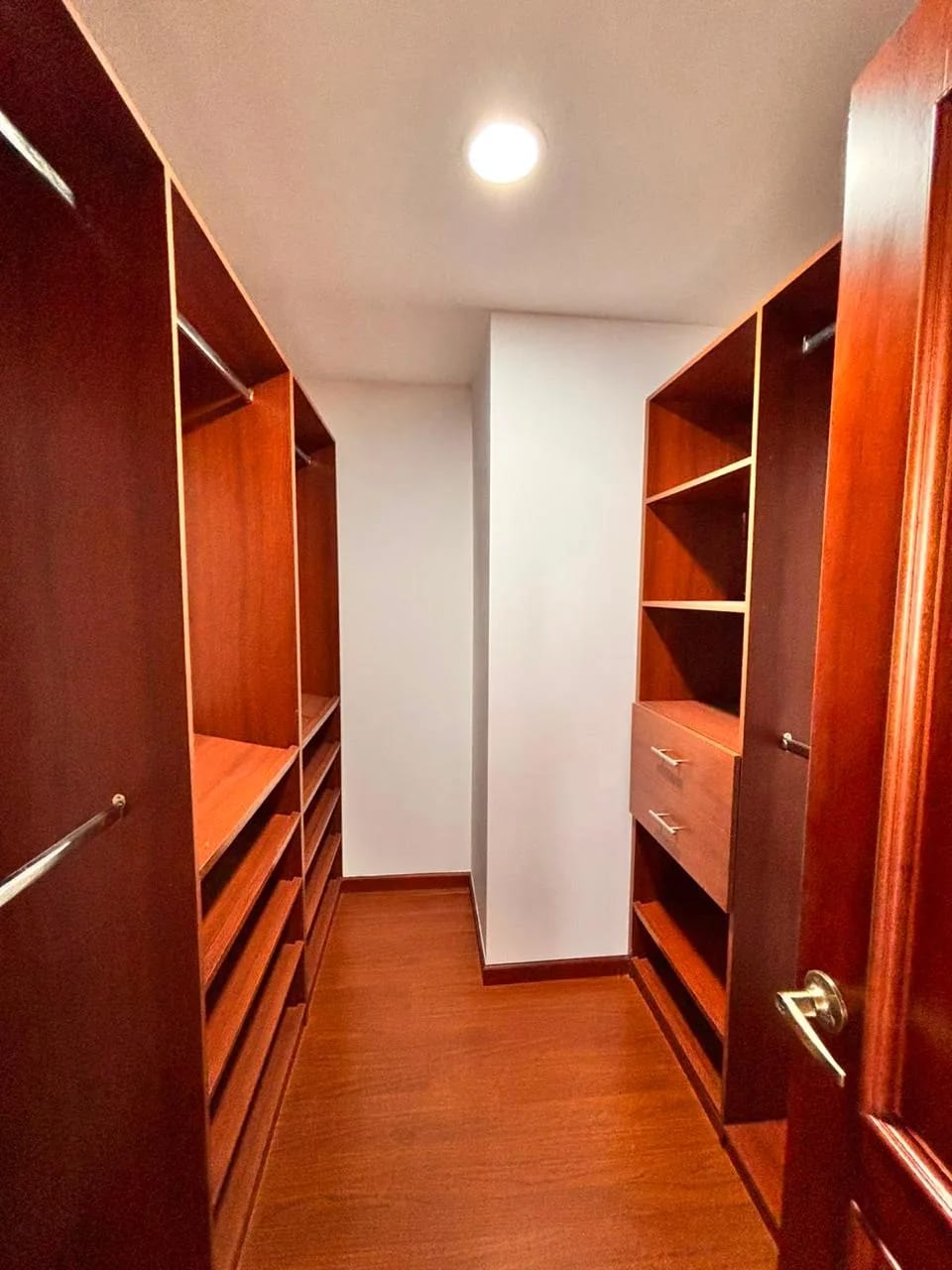 Apto en renta en zona 15!! — Apartamento en Alquiler en Zona 15, Guatemala, Ciudad — foto 7 de 8