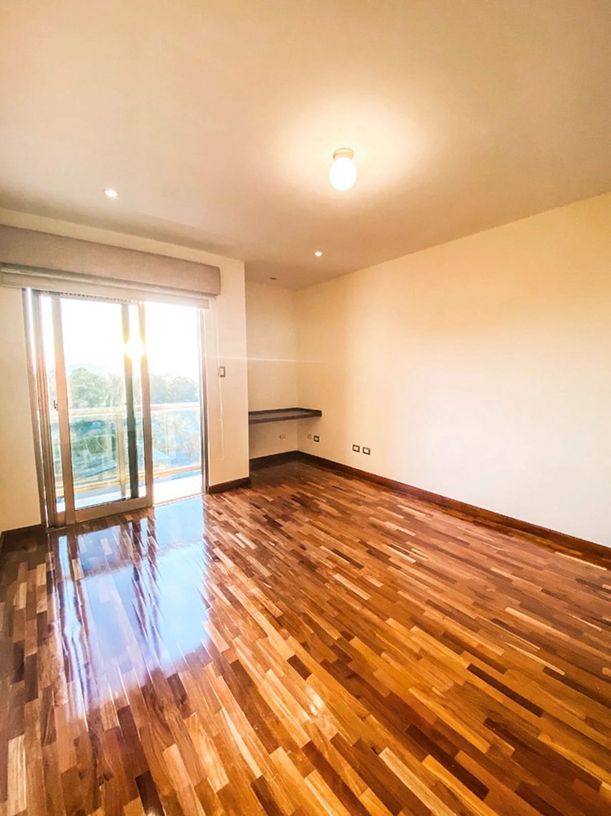 Apto en renta en zona 15 — Apartamento en Alquiler en Zona 15, Guatemala, Ciudad — foto 3 de 7