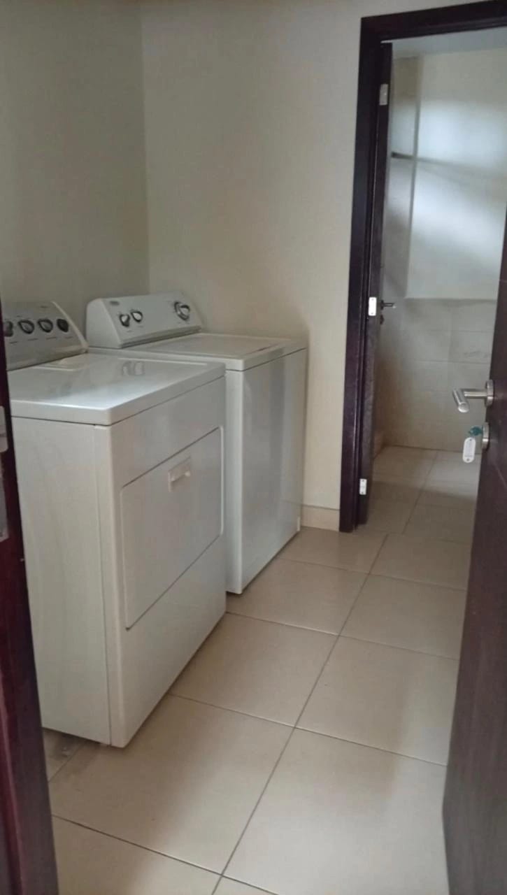 Apto en renta en zona 14, edificio antiguo — Apartamento en Alquiler en Zona 14, Guatemala, Ciudad — foto 8 de 8