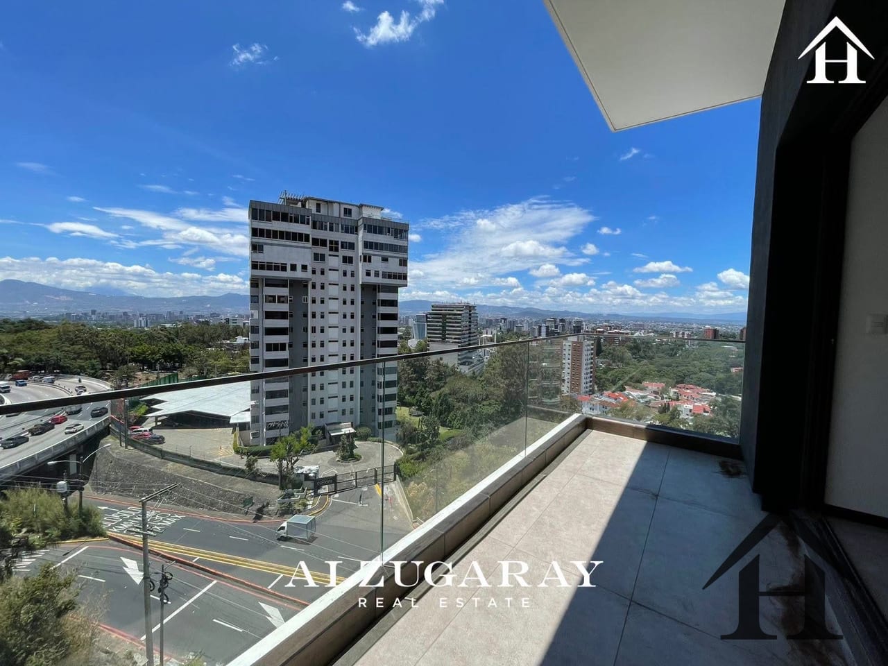 Apartamento moderno Albero San Lázaro zona 15 — Apartamento en Venta en Albero San Lazaro, Zona 15, Guatemala, Ciudad — foto 1 de 16