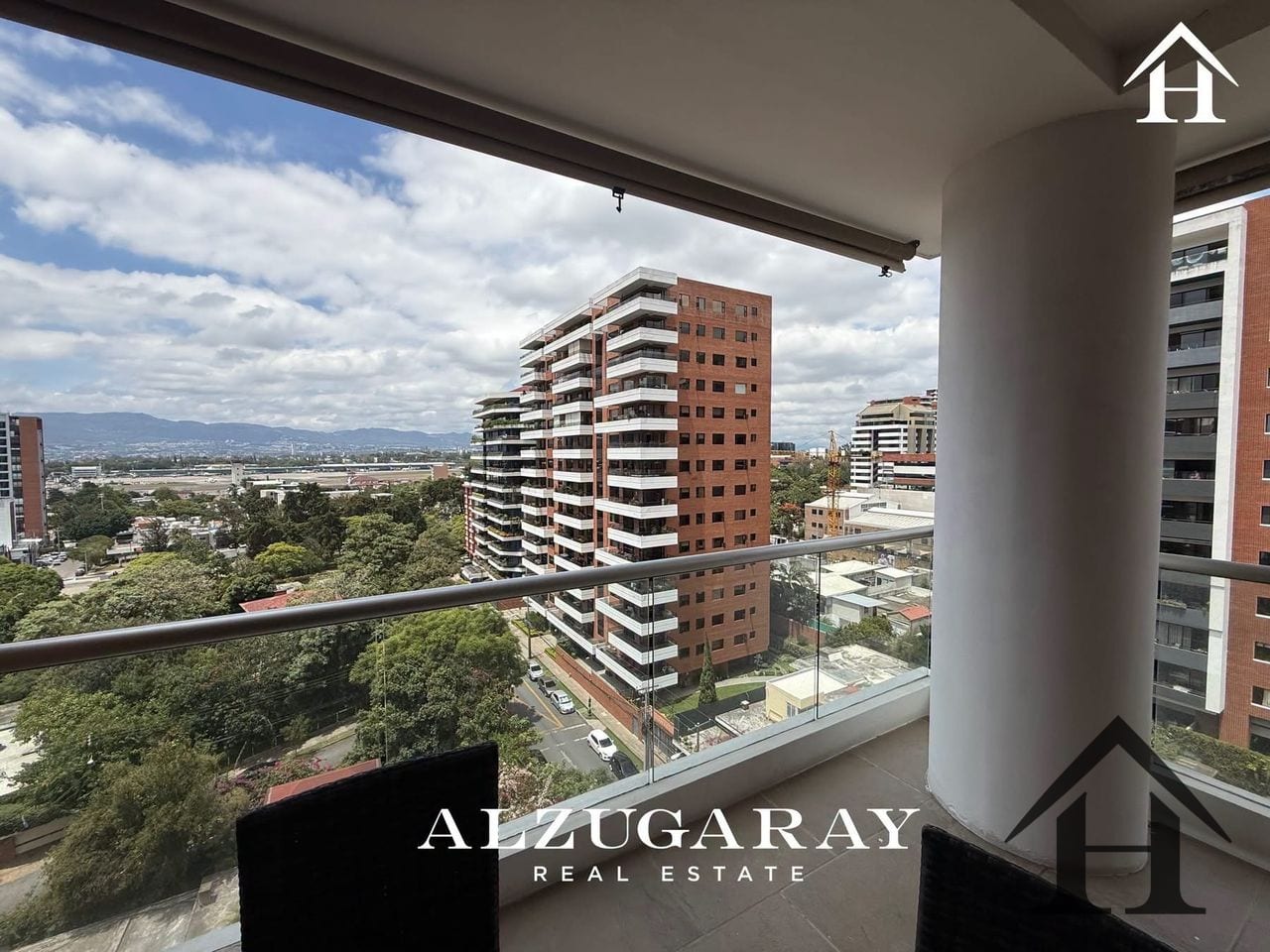 Apartamento nivel completo Edif AKOYA zona 14 — Apartamento en Venta en Akoya, Zona 14, Guatemala, Ciudad — foto 2 de 12