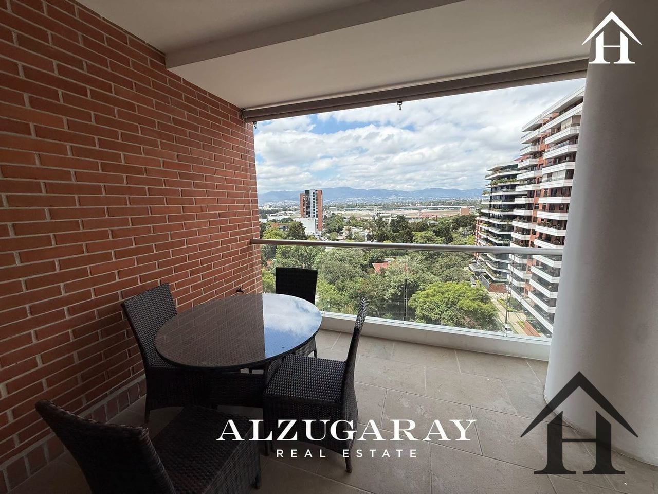 Apartamento nivel completo Edif AKOYA zona 14 — Apartamento en Venta en Akoya, Zona 14, Guatemala, Ciudad — foto 1 de 12