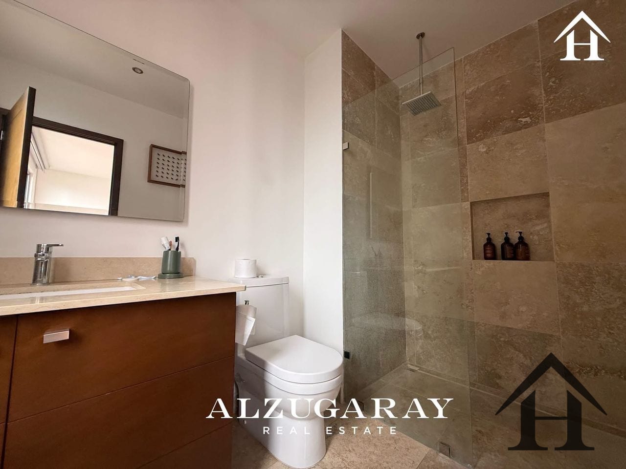 Apartamento en nivel alto Edificio Asti zona 14 — Apartamento en Venta en Asti, Zona 14, Guatemala, Ciudad — foto 12 de 12