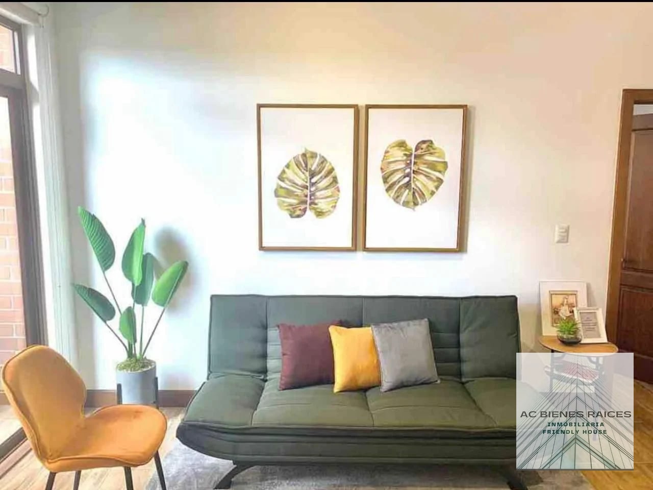 A un paso de Oakland Renta 1 habitación amueblado — Apartamento en Venta en Salvattore, Zona 10, Guatemala, Ciudad — foto 1 de 13