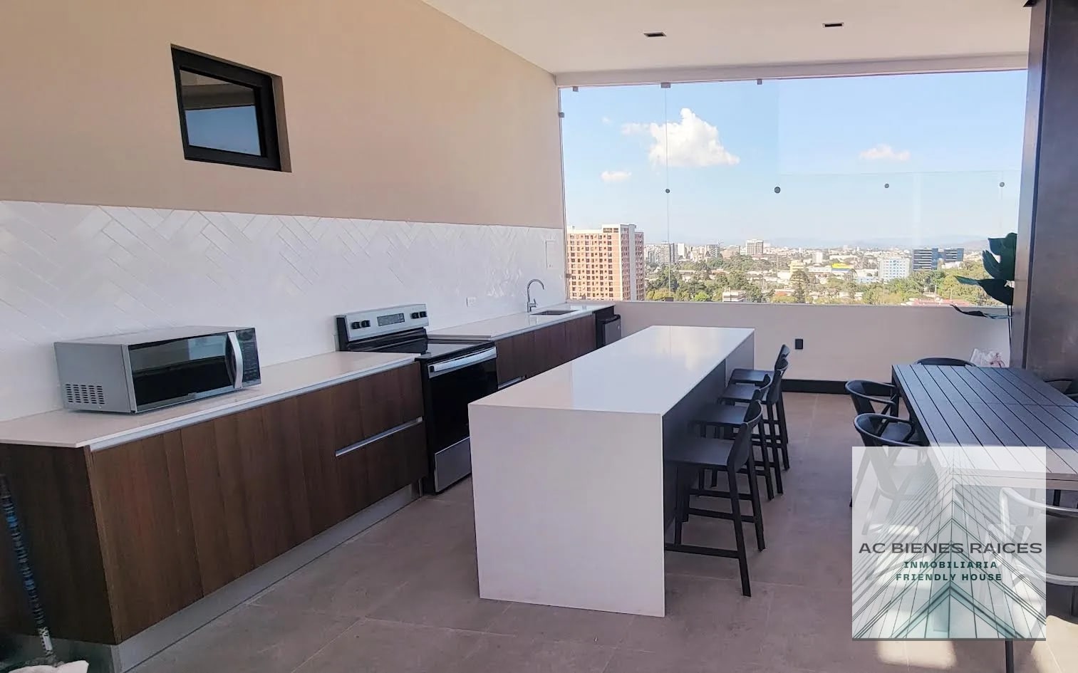 Renta amueblado zona 10 cerca de AVIA — Apartamento en Alquiler en Bonadiez, Zona 10, Guatemala, Ciudad — foto 12 de 12