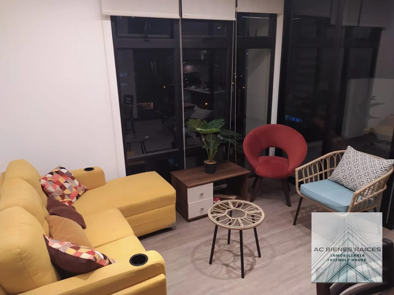 Venta apto IQ10 — Apartamento en Venta en Zona 10, Guatemala, Ciudad — foto 5 de 11