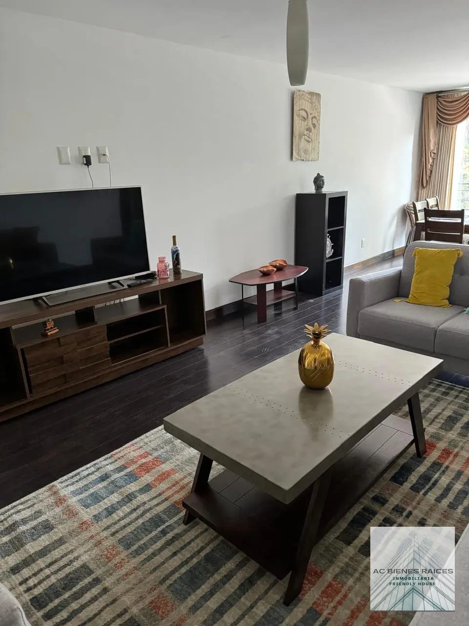 Apto amueblado cerca de Europlaza — Apartamento en Alquiler en Zona 14, Guatemala, Ciudad — foto 2 de 9