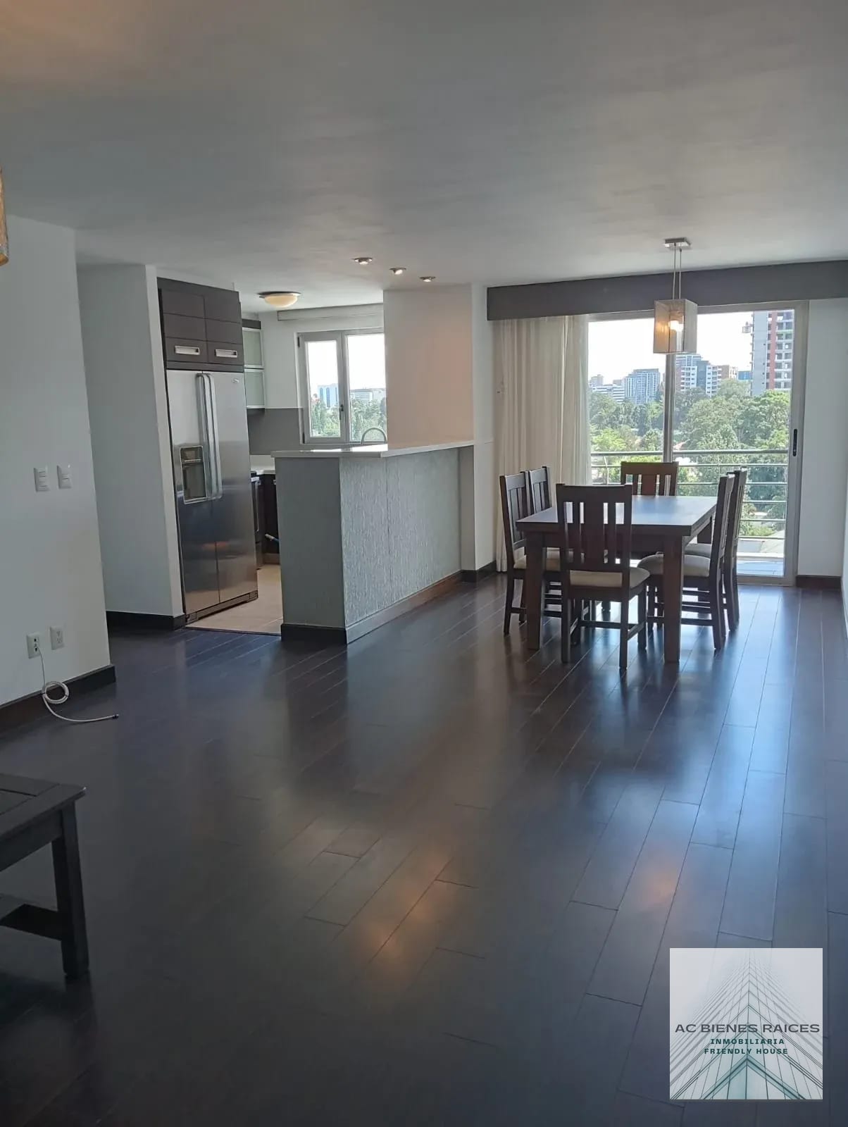 Amueblado de 3 hab zona 14 — Apartamento en Alquiler en Catania, Zona 14, Guatemala, Ciudad — foto 1 de 10