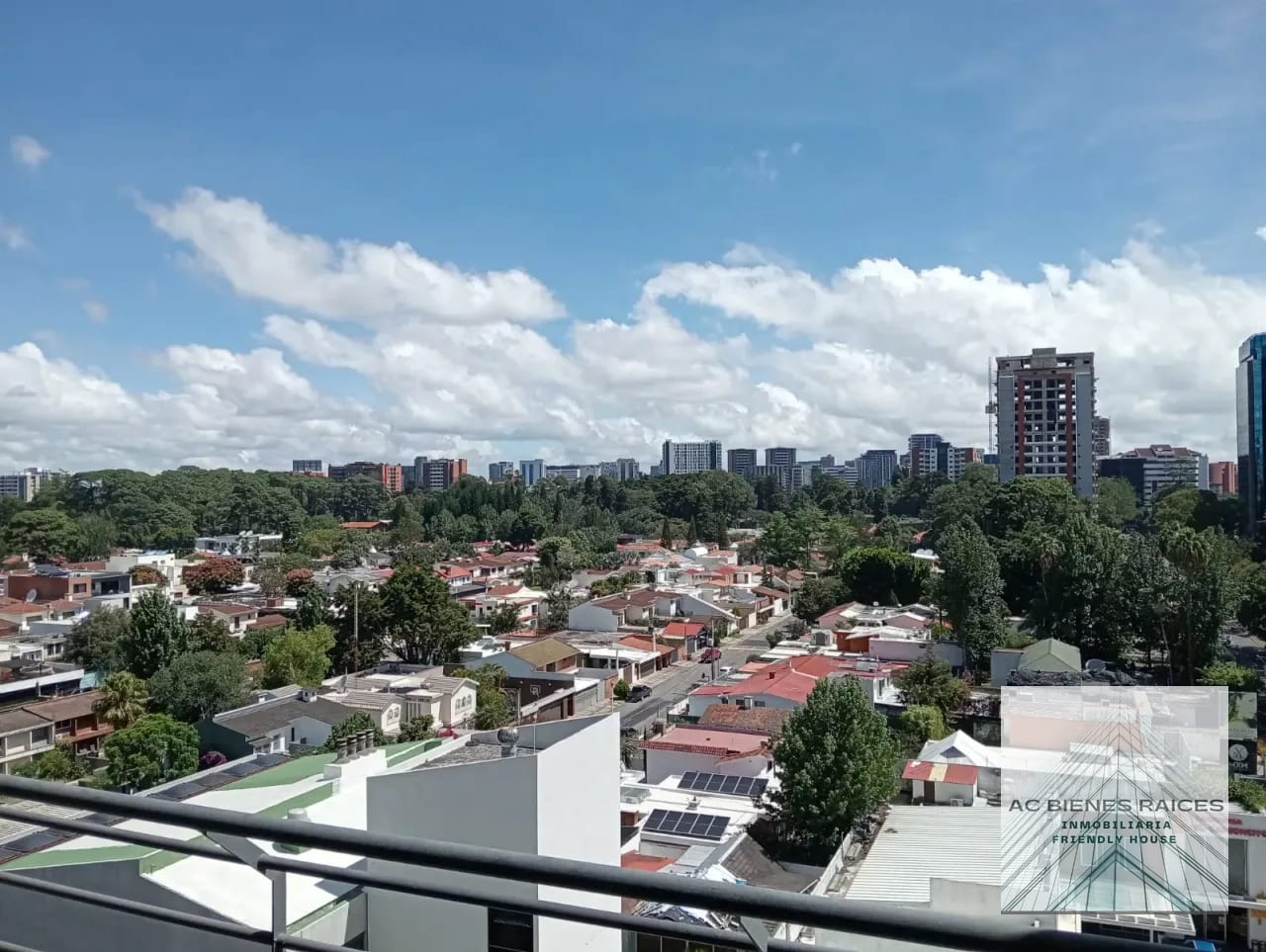Amueblado de 3 hab zona 14 — Apartamento en Alquiler en Catania, Zona 14, Guatemala, Ciudad — foto 2 de 10
