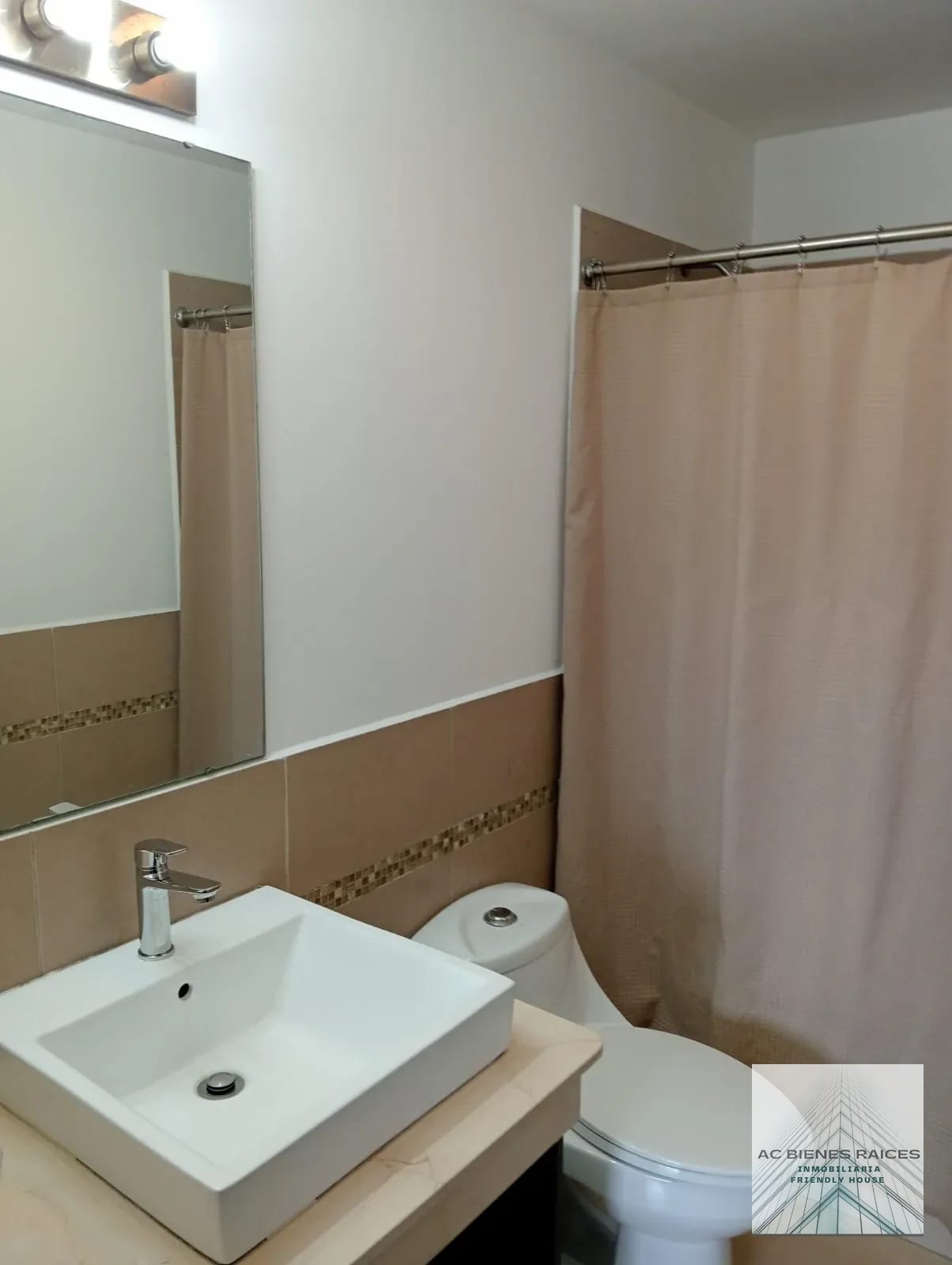 Amueblado de 3 hab zona 14 — Apartamento en Alquiler en Catania, Zona 14, Guatemala, Ciudad — foto 8 de 10
