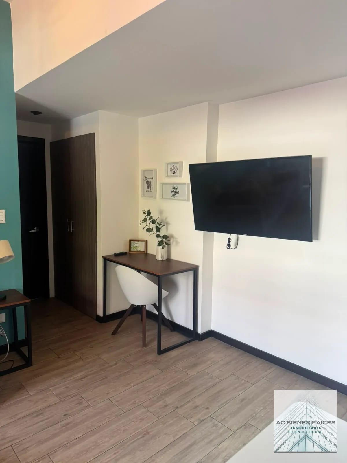 Casallini amueblado 1 habitación — Apartamento en Alquiler en Casalini Los Arcos, Zona 10, Guatemala, Ciudad — foto 3 de 6