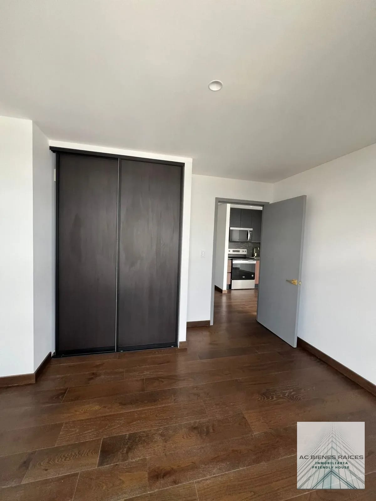 ATARAH renta 1 habitación — Apartamento en Alquiler en Atarah, Zona 10, Guatemala, Ciudad — foto 5 de 10