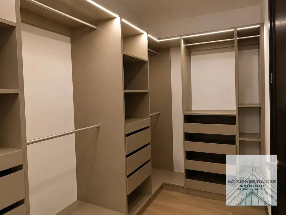 Unico PH de 2 niveles zona 14 tipo industrial — Apartamento en Alquiler en Unio Urban Village, Zona 14, Guatemala, Ciudad — foto 7 de 8