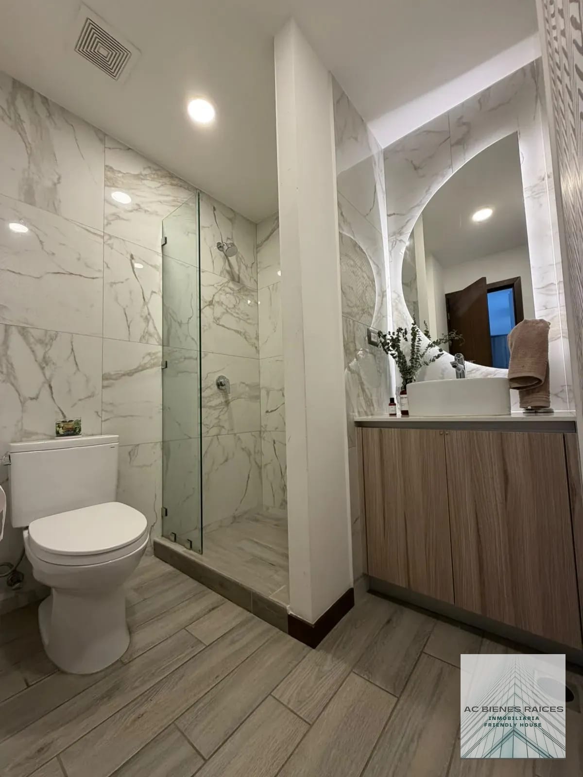 Apartamento con jordín en zona 15 — Apartamento en Alquiler en Dual, Zona 15, Guatemala, Ciudad — foto 12 de 16