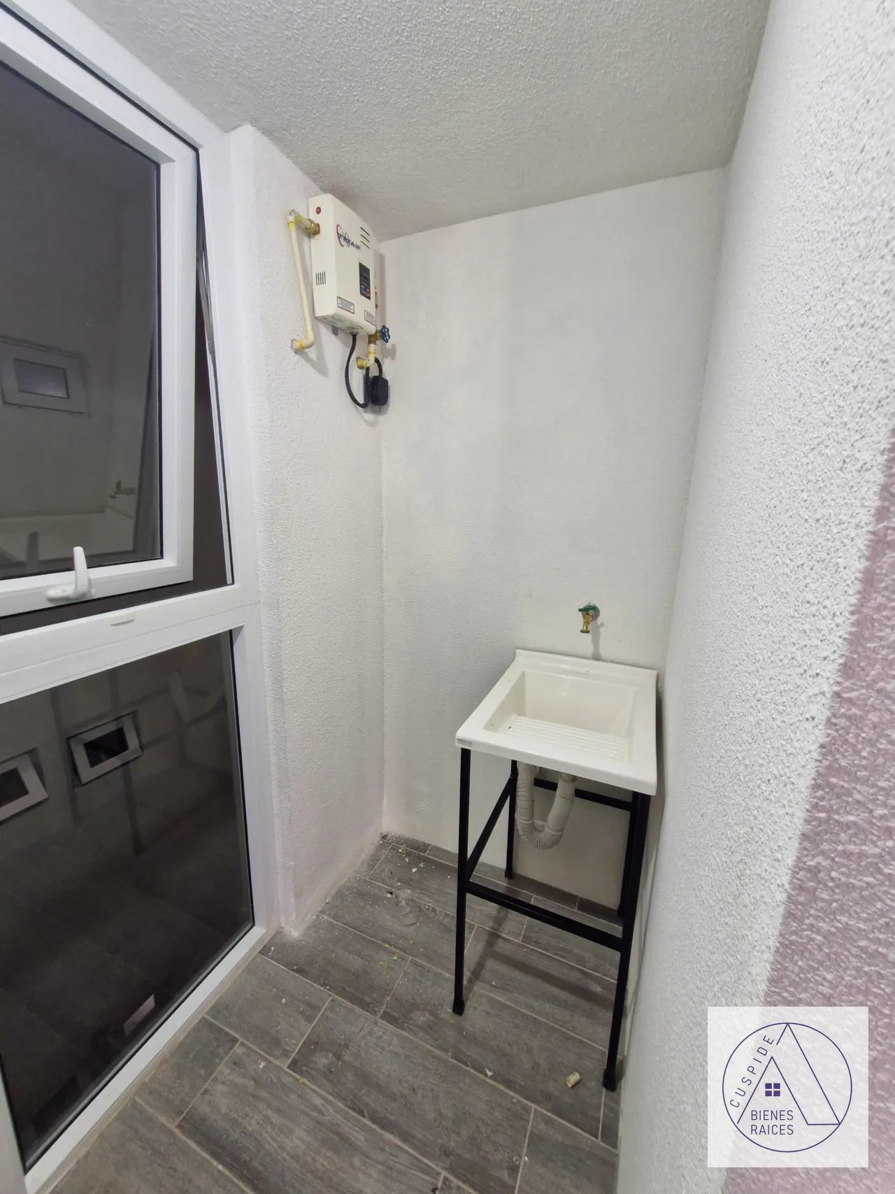 Alquilo Apartamento Carr. Salvador km 17.5 Entrada a Olmeca para estrenar con linea blanca — Apartamento en Alquiler en Carretera a El Salvador, Guatemala, Ciudad — foto 4 de 10