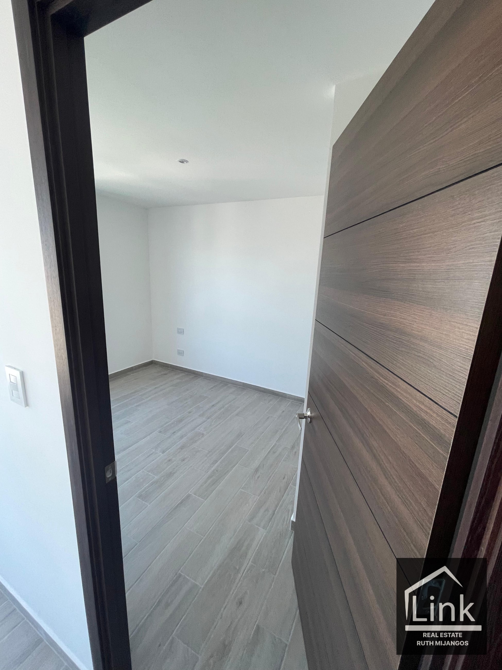 Apartamento en Venta zona 10 PARQUE 10 — Apartamento en Venta en Parque 10, Zona 10, Guatemala, Ciudad — foto 9 de 12