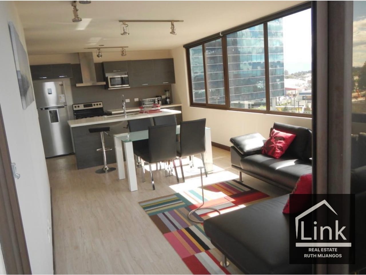 Precioso Apartamento en ALQUILER Amueblado — Apartamento en Alquiler en Veinti4, Zona 10, Guatemala, Ciudad — foto 3 de 6