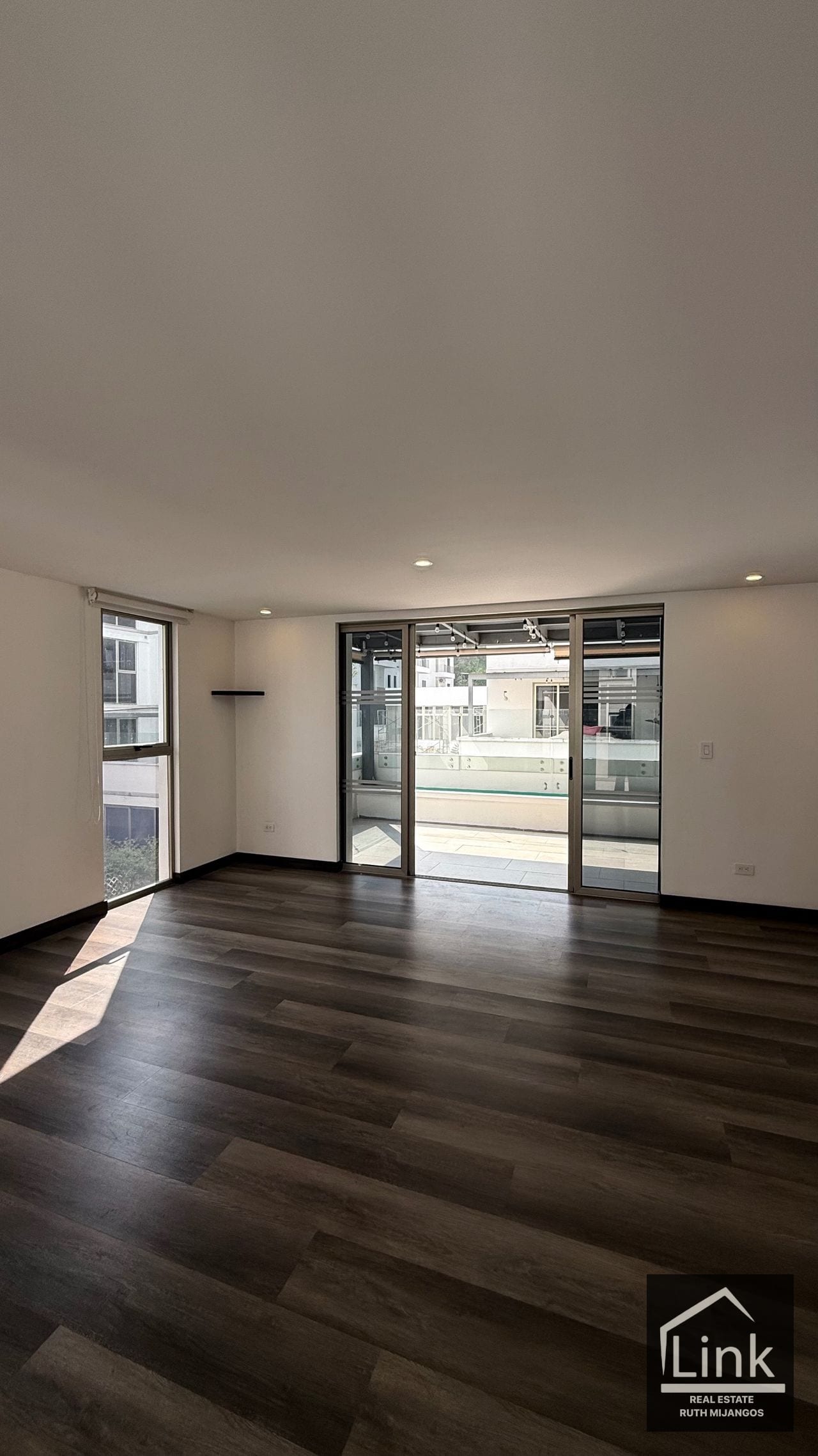 Precioso Apartamento en Venta o Renta — Apartamento en Venta en cañadas de elgin, Zona 13, Guatemala, Ciudad — foto 4 de 11