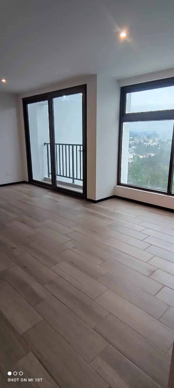 SE RENTA APARTAMENTO EN EDIFICIO OGAWA En Carretera A Cristo Rey, Pied — Apartamento en Alquiler en Carretera a El Salvador, Guatemala, Ciudad — foto 1 de 3