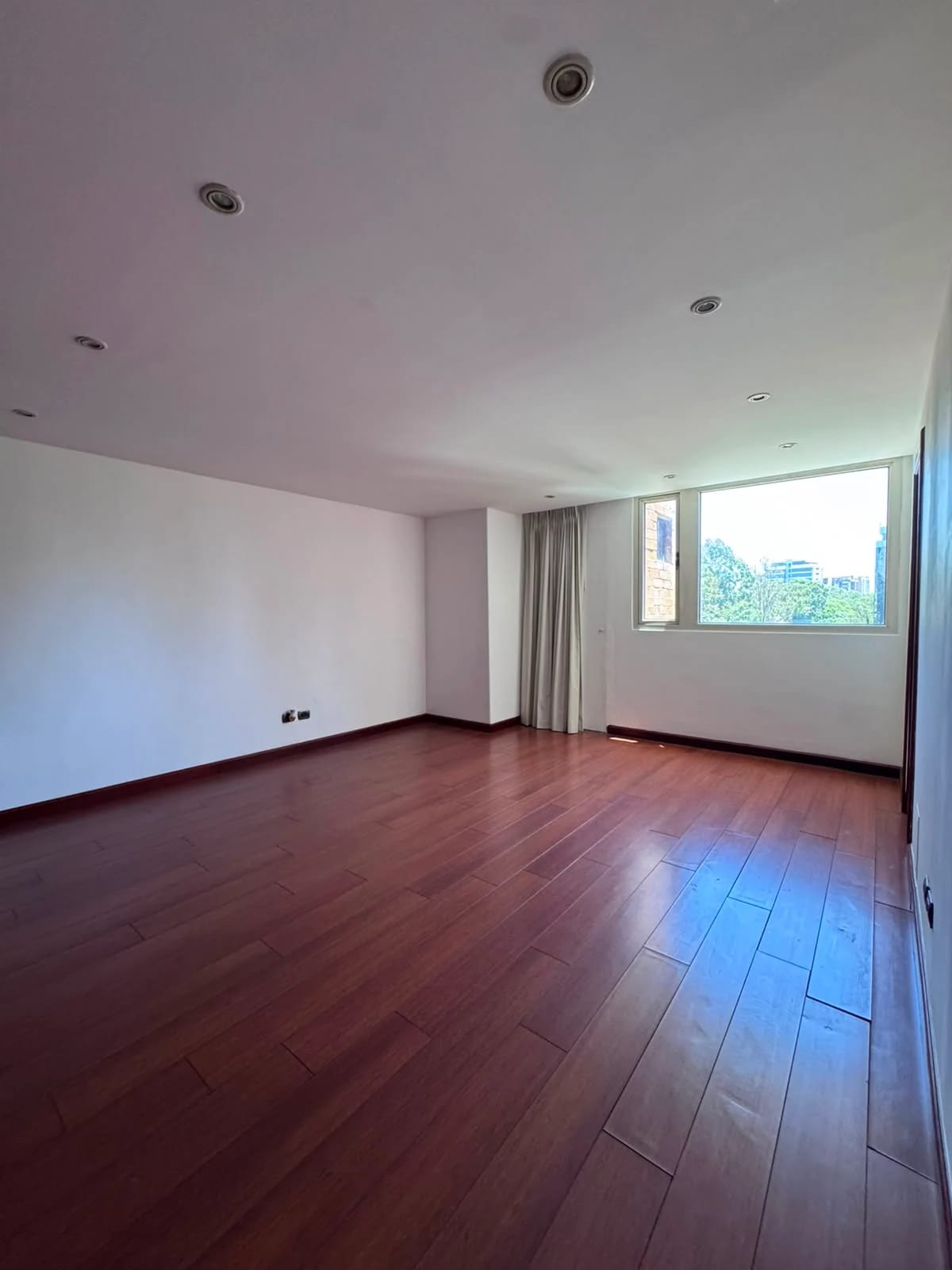 🏙️ APARTAMENTO EN ALQUILER – EDIFICIO MARQUÉS, ZONA 14 — Apartamento en Alquiler en Marqués, Zona 14, Guatemala, Ciudad — foto 9 de 17