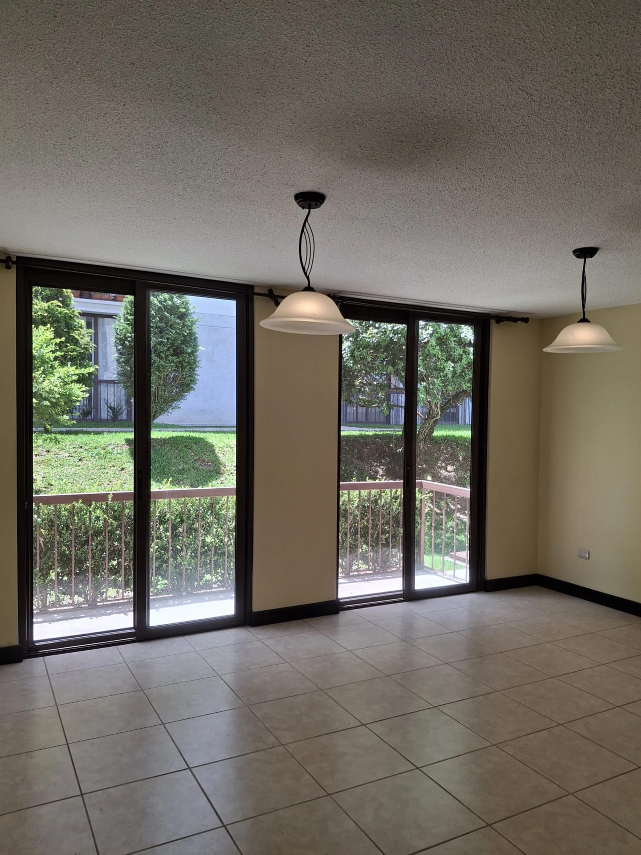 Apto Primer Nivel Pasaje Español KM 16 5 Carr a el Salvador — Apartamento en Alquiler en Pasaje Español, Carretera a El Salvador, Guatemala, Ciudad — foto 1 de 7